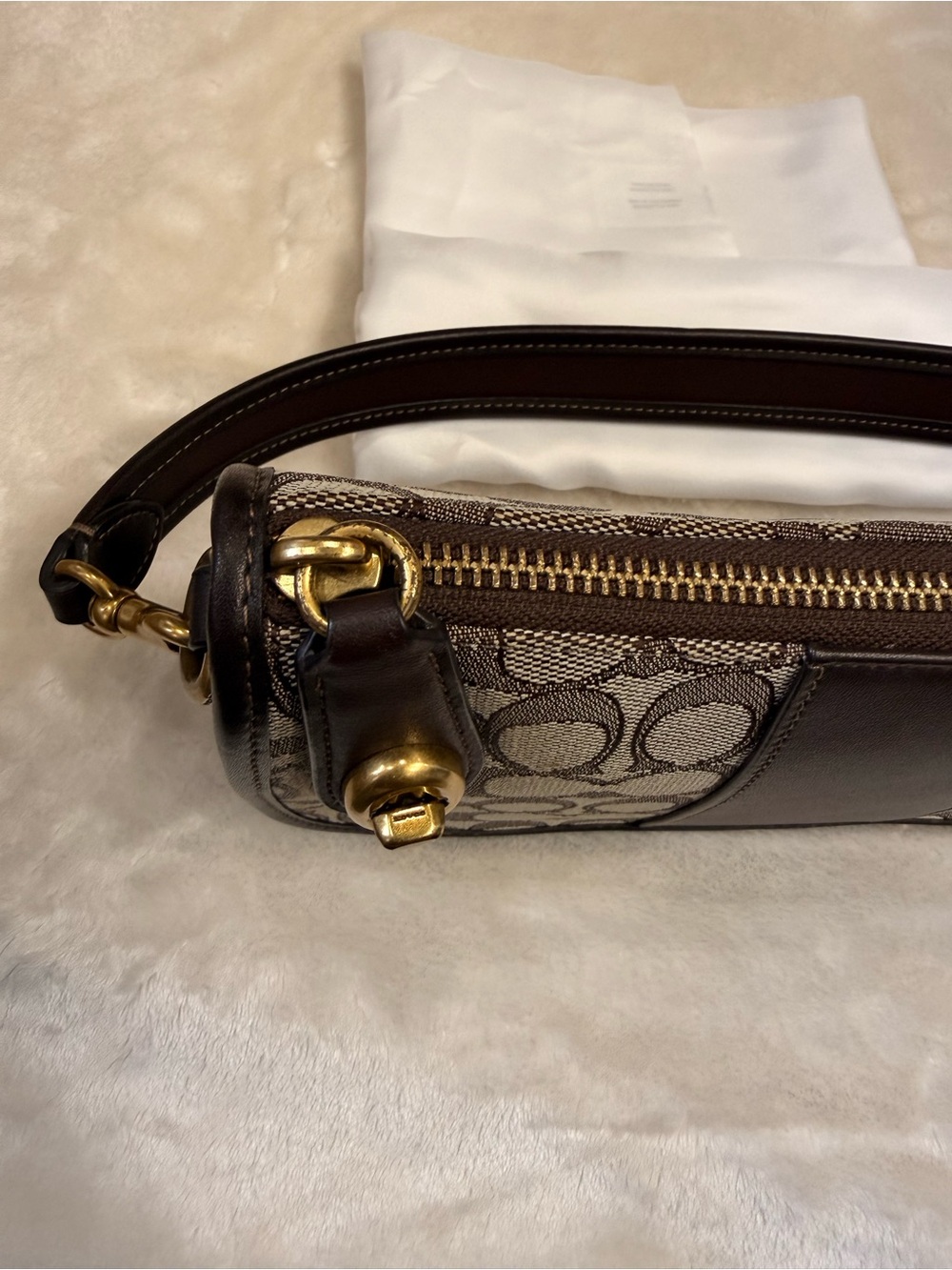 COACH Swinger Bag in Signature Jacquard - Picture 3 of 10
